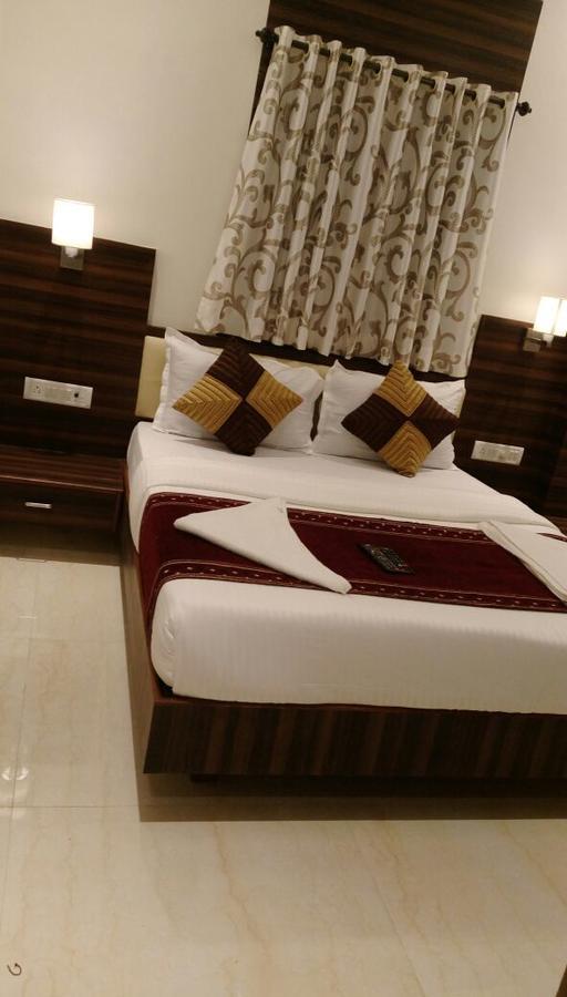 Hotel Golden City Mumbai Exterior photo